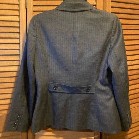 Ann Taylor Grey & Blue Pinstriped Blazer - Picture 2 of 16